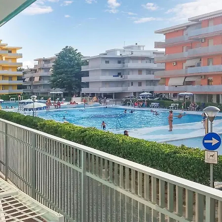 1 Bedroom Amazing In Bibione